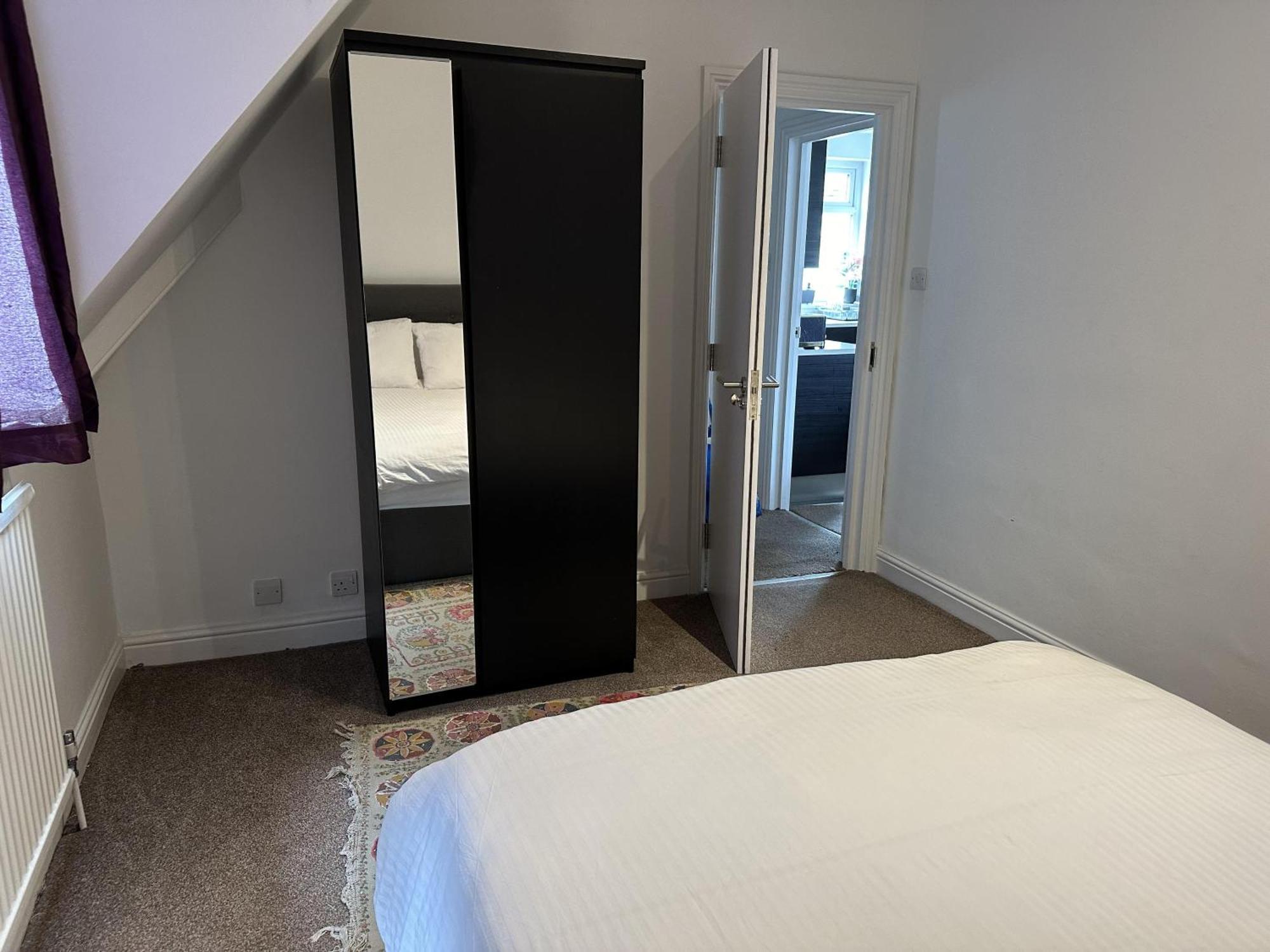 Luxury - Finchley Road Retreat